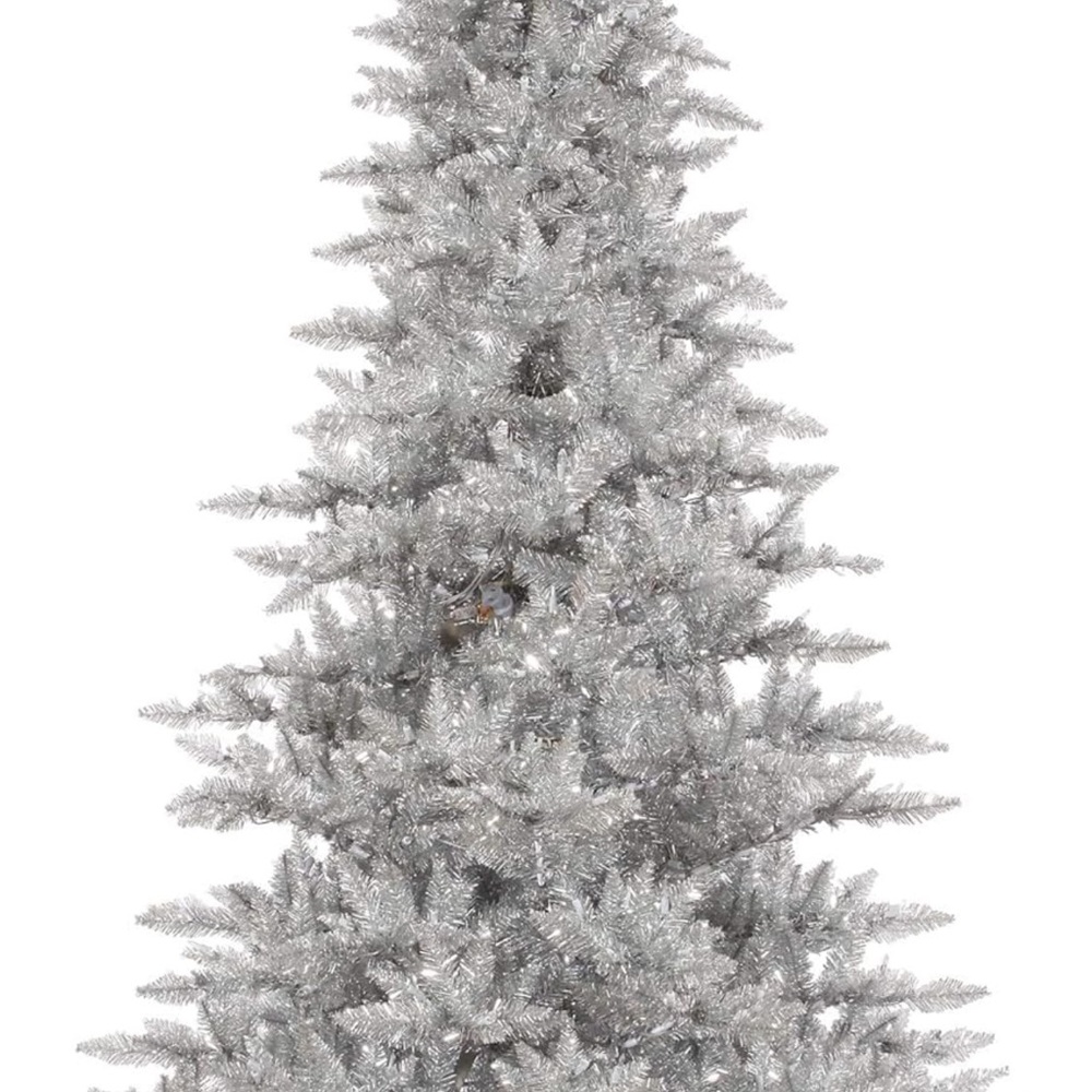 Silver Holiday Christmas Tree 7.5 ( no lights) new with box - Picture 2 of 3